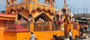 मणिपुर सारी भगवती मंदिर में श्रद्धा से खिलवाड़ या चढ़ावे का दबाव? चढ़ावा नहीं देने पर श्रद्धालुओं को कथित तौर पर डांट-फटकार, मंदिर की व्यवस्था पर उठे सवाल
